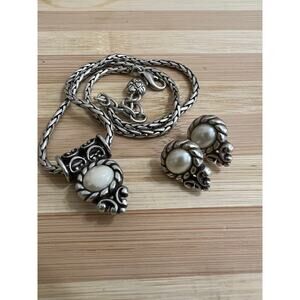 Brighton MoonGlow Reversible Necklace. & earrings Pearl & Gold.